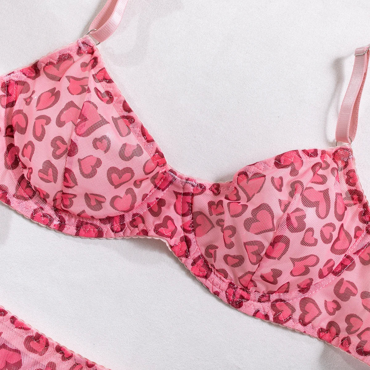 Ursfocus Thin Gauze Printing Heart-shaped Pattern Perspective Simple Bikini